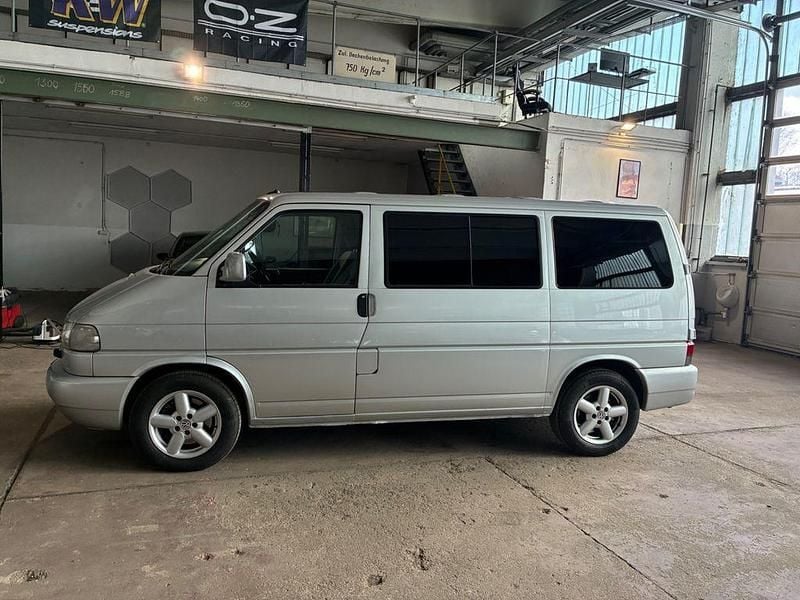 Second-hand VW T4 151 CP (111 kW) 2000 Argintiu Van
