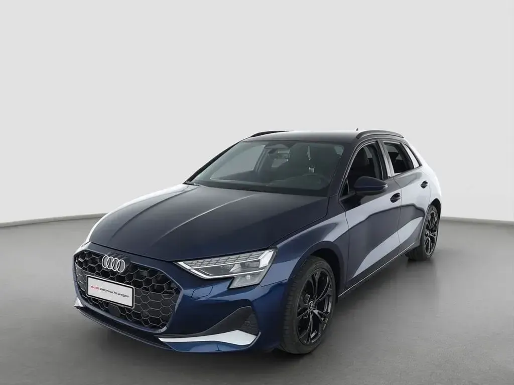 Gebraucht Audi A3 Comfort 150 PS (110 kW) 2026 Blau Limousine