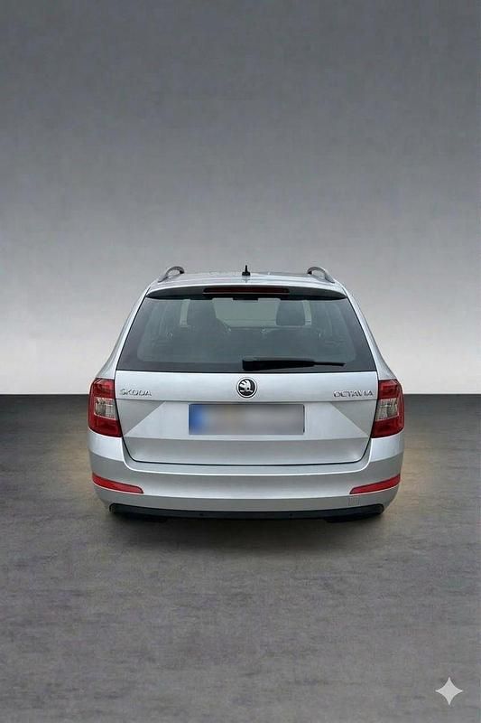 Gebraucht Skoda Octavia 150 PS (110 kW) 2013 Silber Limousine