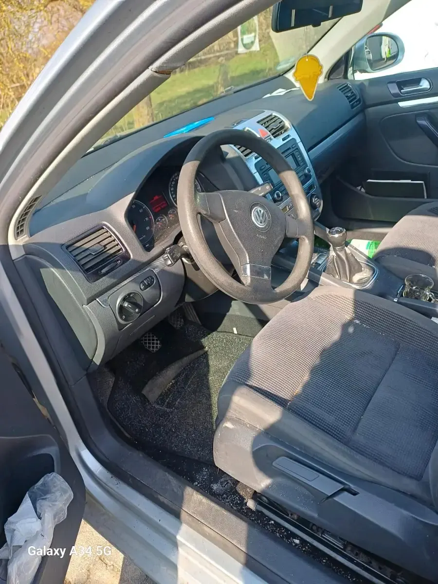 Gebraucht VW Jetta 115 PS (84 kW) 2007 Silber Limousine