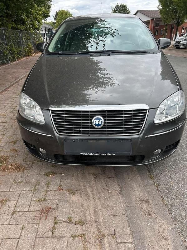 Grau Gebraucht 2006 Fiat Croma Kombi | 2.750 € (Fairer Preis) - Bild 1/4