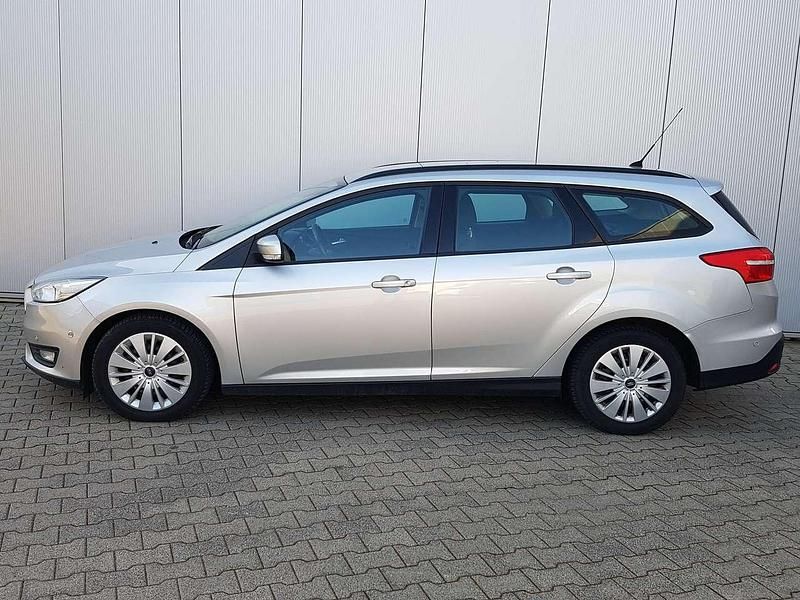Gebraucht Ford Focus Business Edition 101 PS (74 kW) 2016 Grau Kombi
