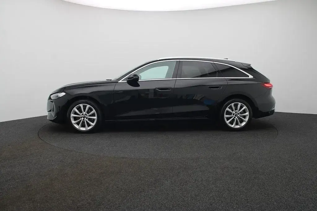 Gebraucht Audi A5 Sport 204 PS (150 kW) 2025 Mythosschwarz metallic Kombi