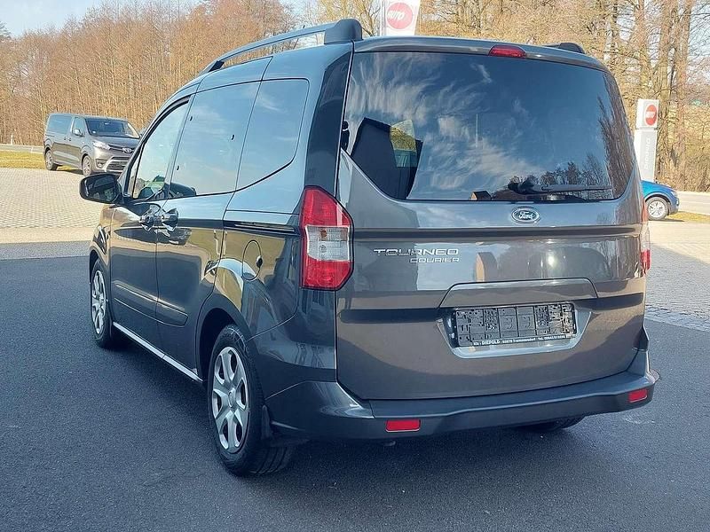 Gebraucht Ford Tourneo Courier S 101 PS (74 kW) 2020 Magneticgrau Van / Kleinbus
