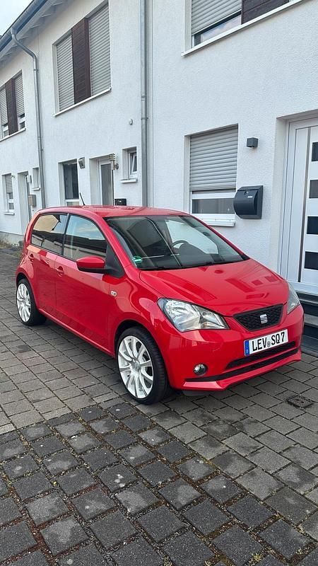 Rot Gebraucht 2012 Seat Mii Kleinwagen | 7.490 € (Teuer) - Bild 1/4