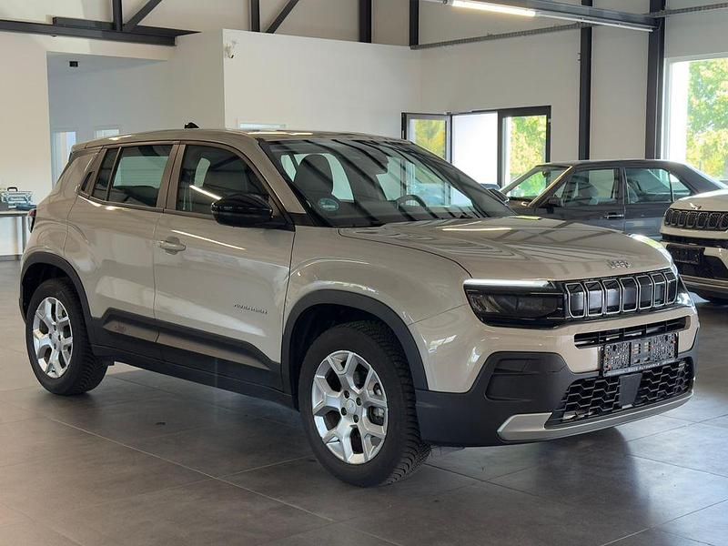 Weiß Gebraucht 2023 Jeep Avenger SUV | 17.450 € (Superpreis) - Bild 1/4