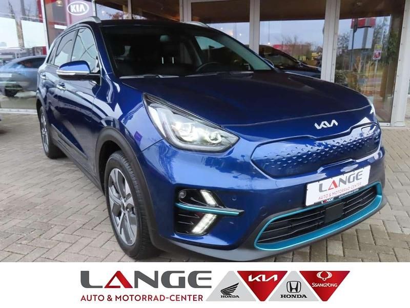 (du3) yachtblau met. Gebraucht 2022 Kia e-Niro Spirit SUV | 24.870 € (Fairer Preis) - Bild 1/4