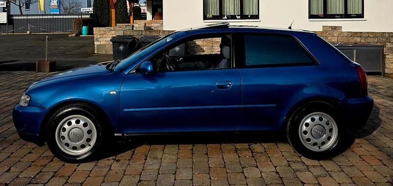 Gebraucht Audi A3 125 PS (91 kW) 2000 Blau Kleinwagen