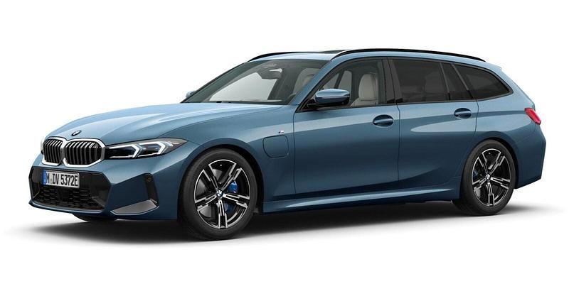 Blau Gebraucht 2024 BMW 330e Comfort Edition Kombi | 51.259 € - Bild 1/4