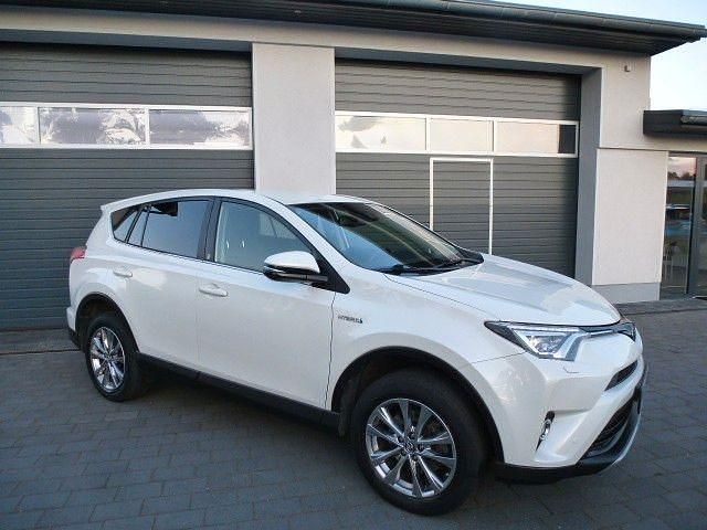 Gebraucht Toyota RAV4 Hybrid Team 197 PS (144 kW) 2018 Weiß SUV