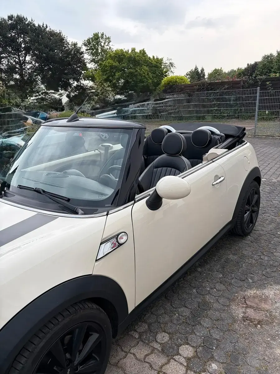 Gebraucht Mini Cooper S Cabriolet 184 PS (135 kW) 2011 Cabrio