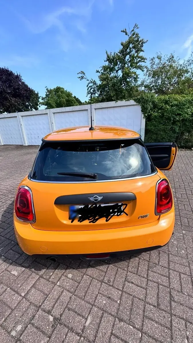 Gebraucht Mini Cooper 105 PS (77 kW) 2015 Orange Kleinwagen