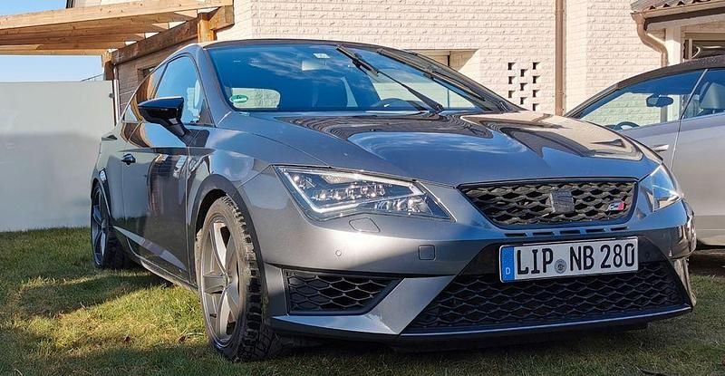 Grau Gebraucht 2015 Seat Leon SC CUPRA Kleinwagen | 16.000 € (Fairer Preis) - Bild 1/4