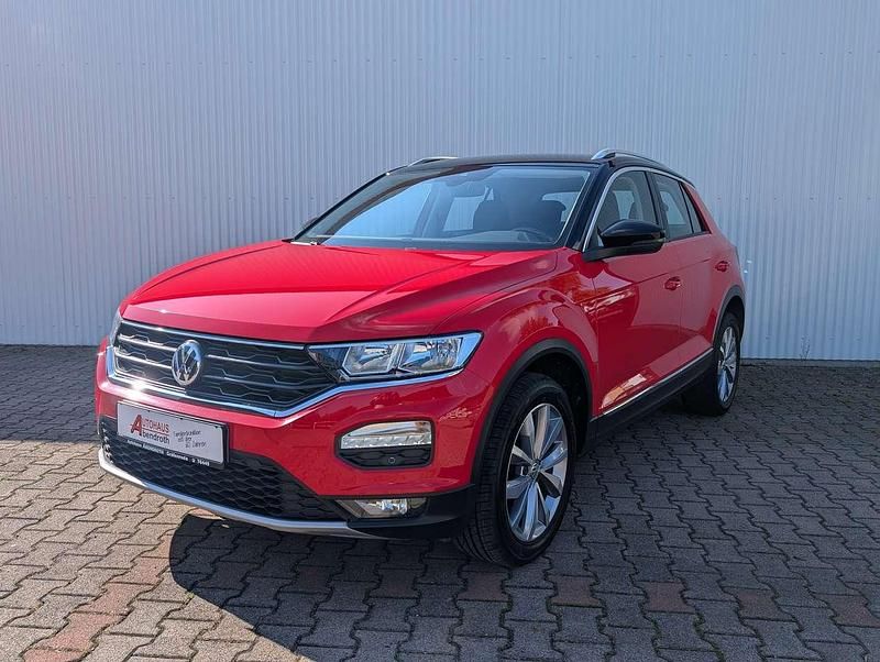 Flashrot Gebraucht 2018 VW T-Roc Style SUV | 15.890 € (Fairer Preis) - Bild 1/4