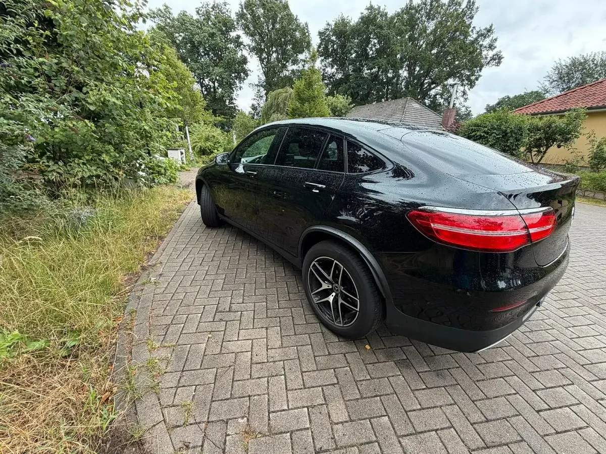 Gebraucht Mercedes GLC250 AMG line 204 PS (150 kW) 2018 Schwarz SUV