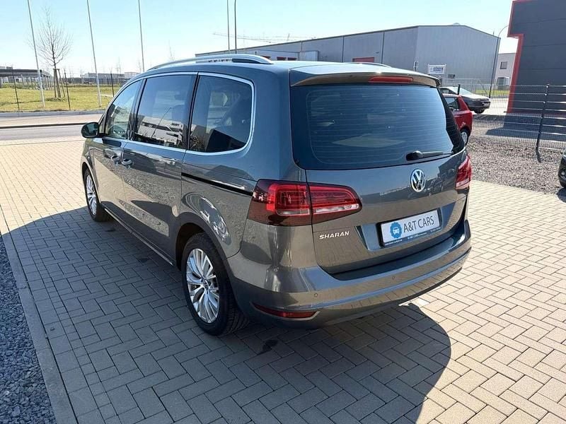 Gebraucht VW Sharan Highline 150 PS (110 kW) 2017 Indiumgrau Van / Kleinbus