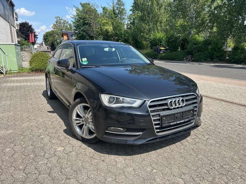 Phantomschwarz Gebraucht 2014 Audi A3 Attraction Kleinwagen | 7.999 € (Fairer Preis) - Bild 1/4