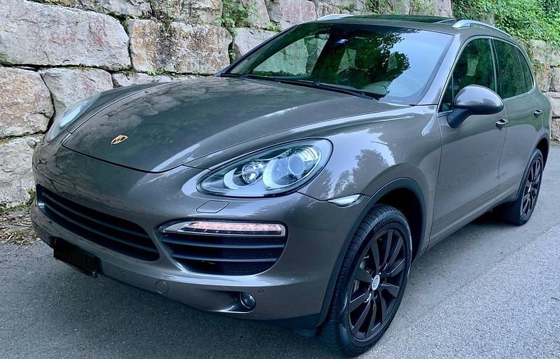 Gebraucht 2011 Porsche Cayenne SUV | 19.500 € (Guter Preis) - Bild 1/4