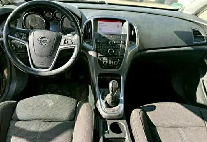 Gebraucht Opel Astra Sport 165 PS (121 kW) 2015 Schwarz Kombi
