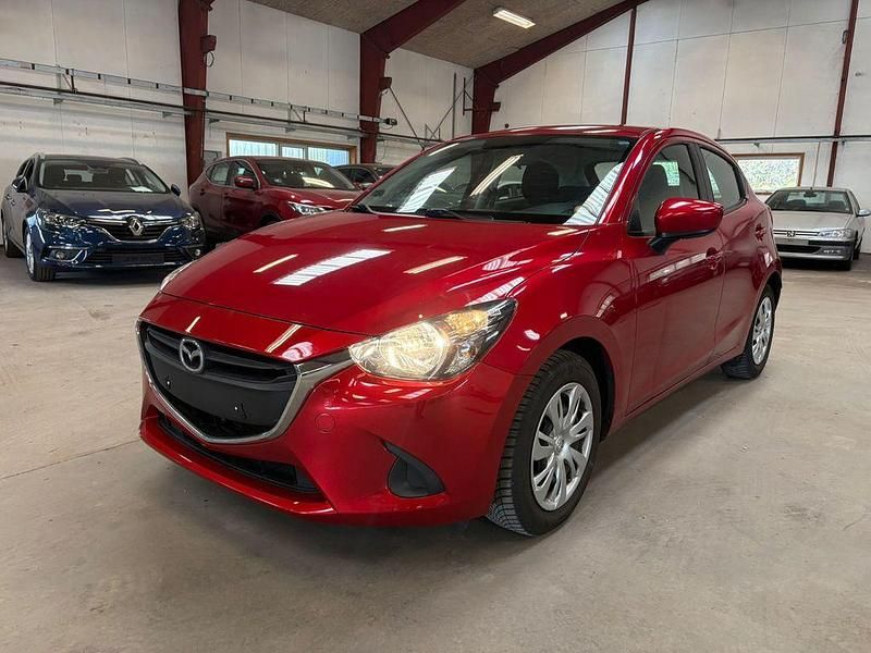 Usata Mazda 2 Core 75 CV (55 kW) 2015 Rosso Utilitaria