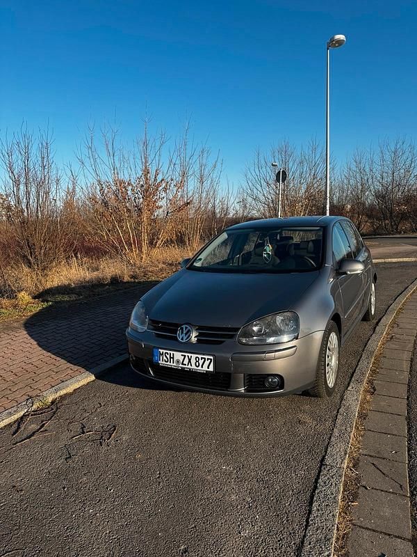 Gebraucht VW Golf V 105 PS (77 kW) 2008 Grau Kleinwagen