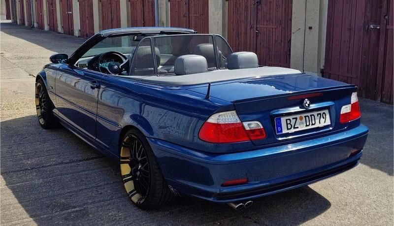 Gebraucht BMW 323 Cabriolet Performance 170 PS (125 kW) 2001 Blau Cabrio