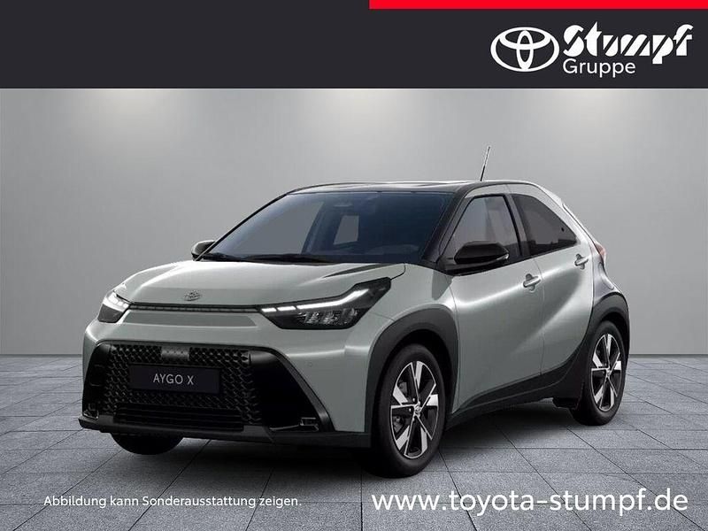 Grün Gebraucht 2026 Toyota Aygo X SUV | 24.990 € - Bild 1/4