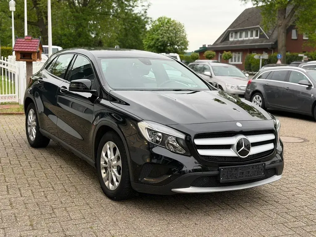 Gebraucht Mercedes GLA220 170 PS (125 kW) 2014 SUV