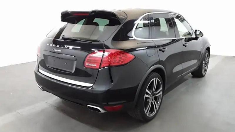 Gebraucht Porsche Cayenne 245 PS (180 kW) 2012 Schwarz (metallic) SUV