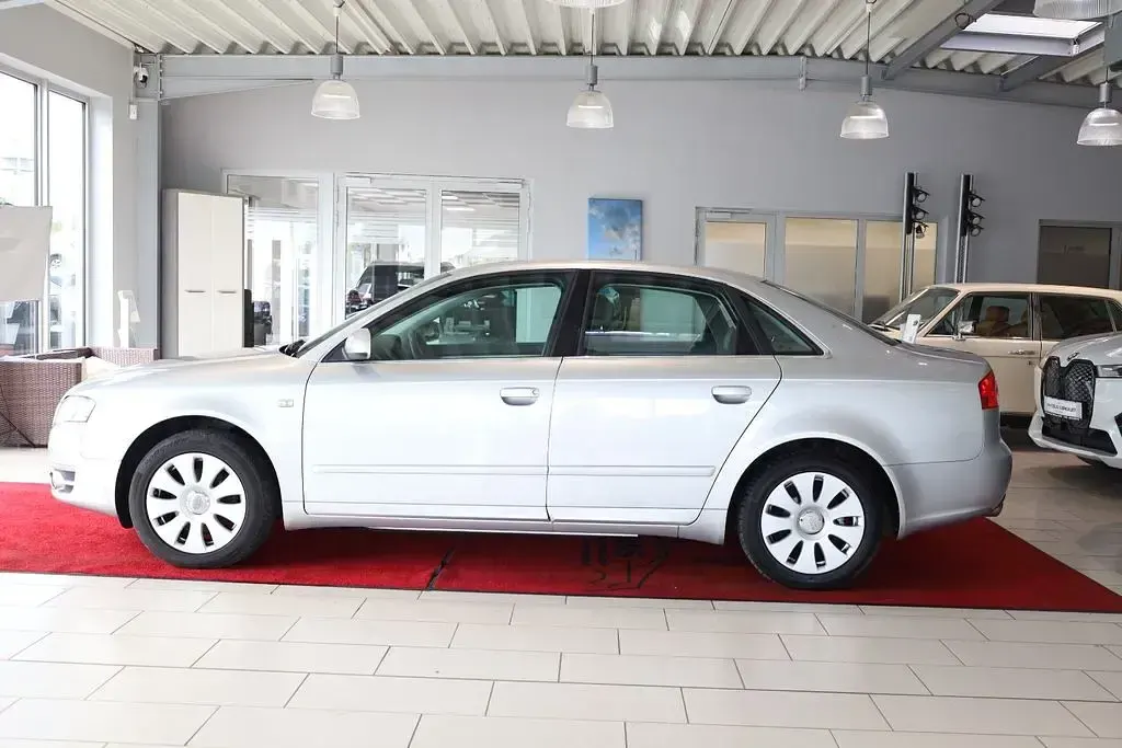 Gebraucht Audi A4 Sport 131 PS (96 kW) 2006 Lichtsilber Limousine