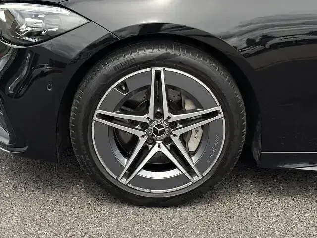 Gebraucht Mercedes C220 AMG line 200 PS (147 kW) 2022 Schwarz Limousine