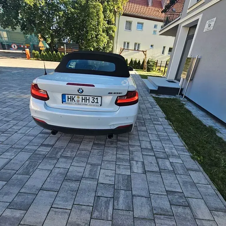 Gebraucht BMW M235 Sport Line 326 PS (239 kW) 2016 Weiß Cabrio