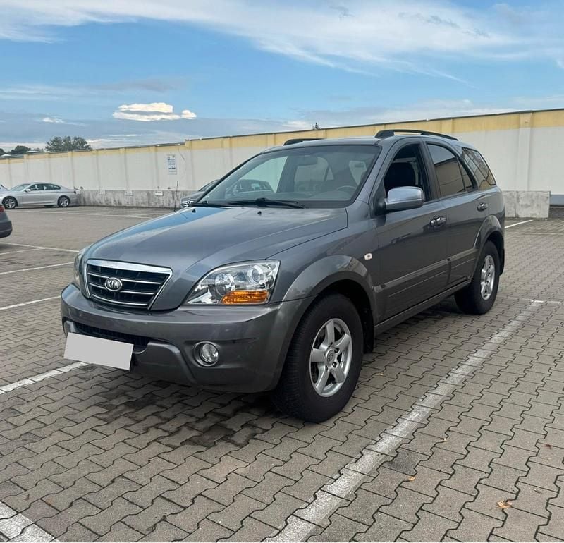 Silber Gebraucht 2009 Kia Sorento SUV | 2.400 € (Fairer Preis) - Bild 1/4