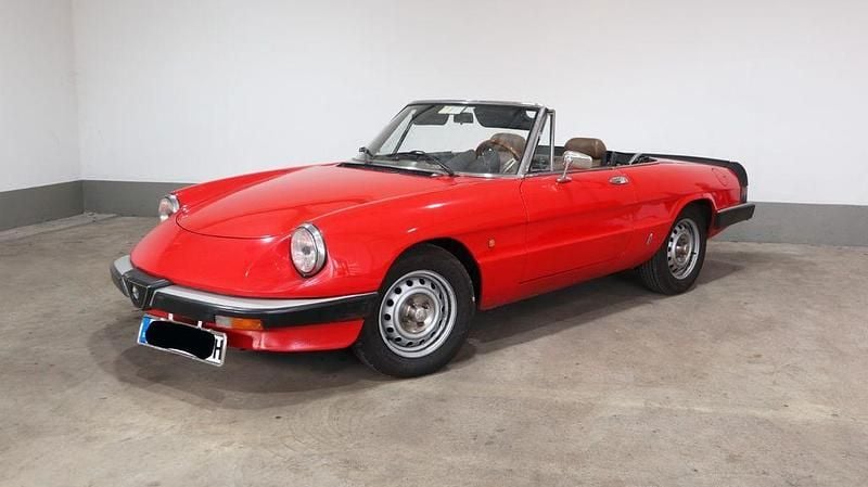 Gebraucht Alfa Romeo Spider 103 PS (75 kW) 1984 Rot Cabrio