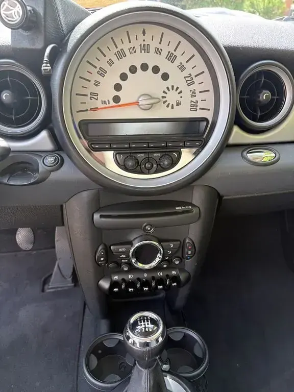 Usado Mini One D 90 HP (66 kW) 2010 Preto Citadino