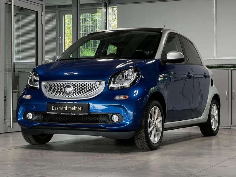Blau Gebraucht 2016 Smart ForFour Passion Limousine | 13.840 € (Etwas zu teuer) - Bild 1/3