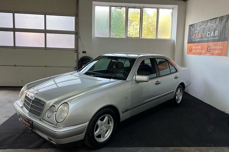 Gebraucht 1999 Mercedes E200 Elegance Limousine | 1.800 € (Superpreis) - Bild 1/4