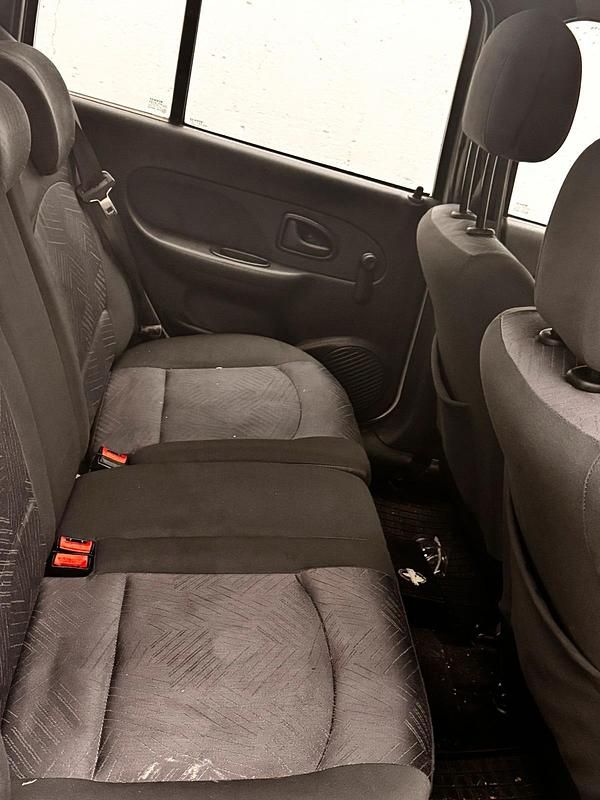 Gebraucht Renault Clio II 2003 Silber Kleinwagen