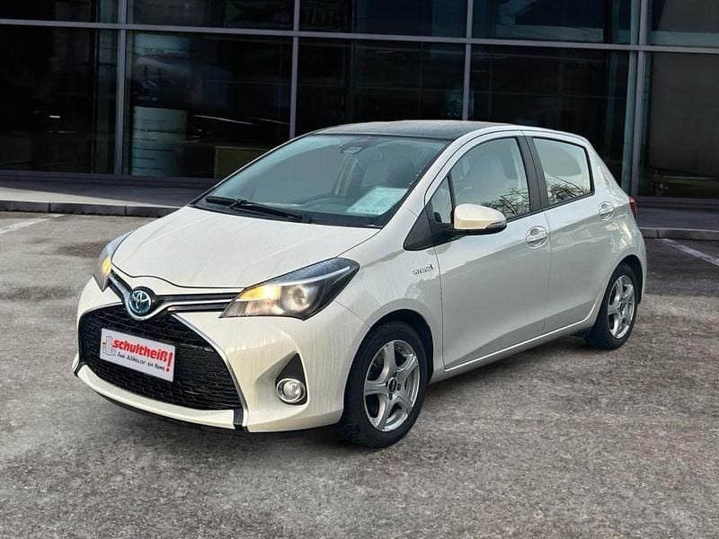 Gebraucht Toyota Yaris Hybrid Lounge 101 PS (74 kW) 2016 Kleinwagen