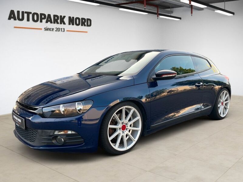 Blau Gebraucht 2010 VW Scirocco Coupé | 6.999 € (Guter Preis) - Bild 1/4