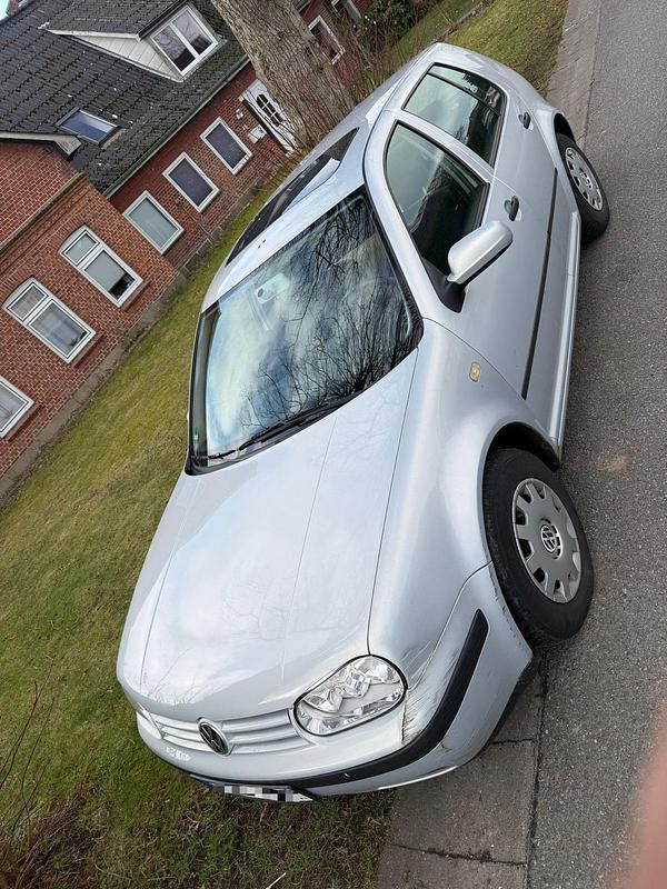 Gebraucht VW Golf IV 75 PS (55 kW) 1999 Silber Kleinwagen