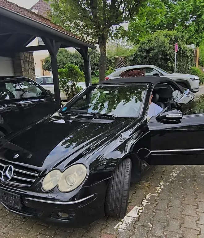 Gebraucht Mercedes CLK280 Avantgarde 231 PS (169 kW) 2005 Schwarz Cabrio