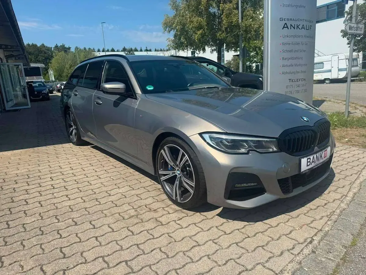 Gebraucht BMW 330 M Sport 286 PS (210 kW) 2021 Oxidgrau ii metallic Kombi