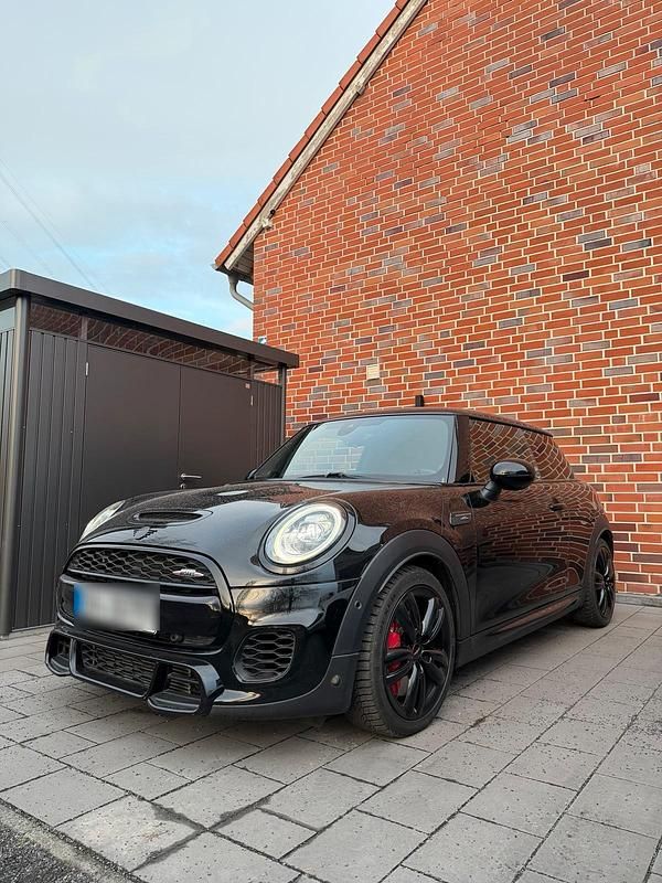 Schwarz Gebraucht 2019 Mini John Cooper Works Kleinwagen | 26.999 € (Fairer Preis) - Bild 1/4