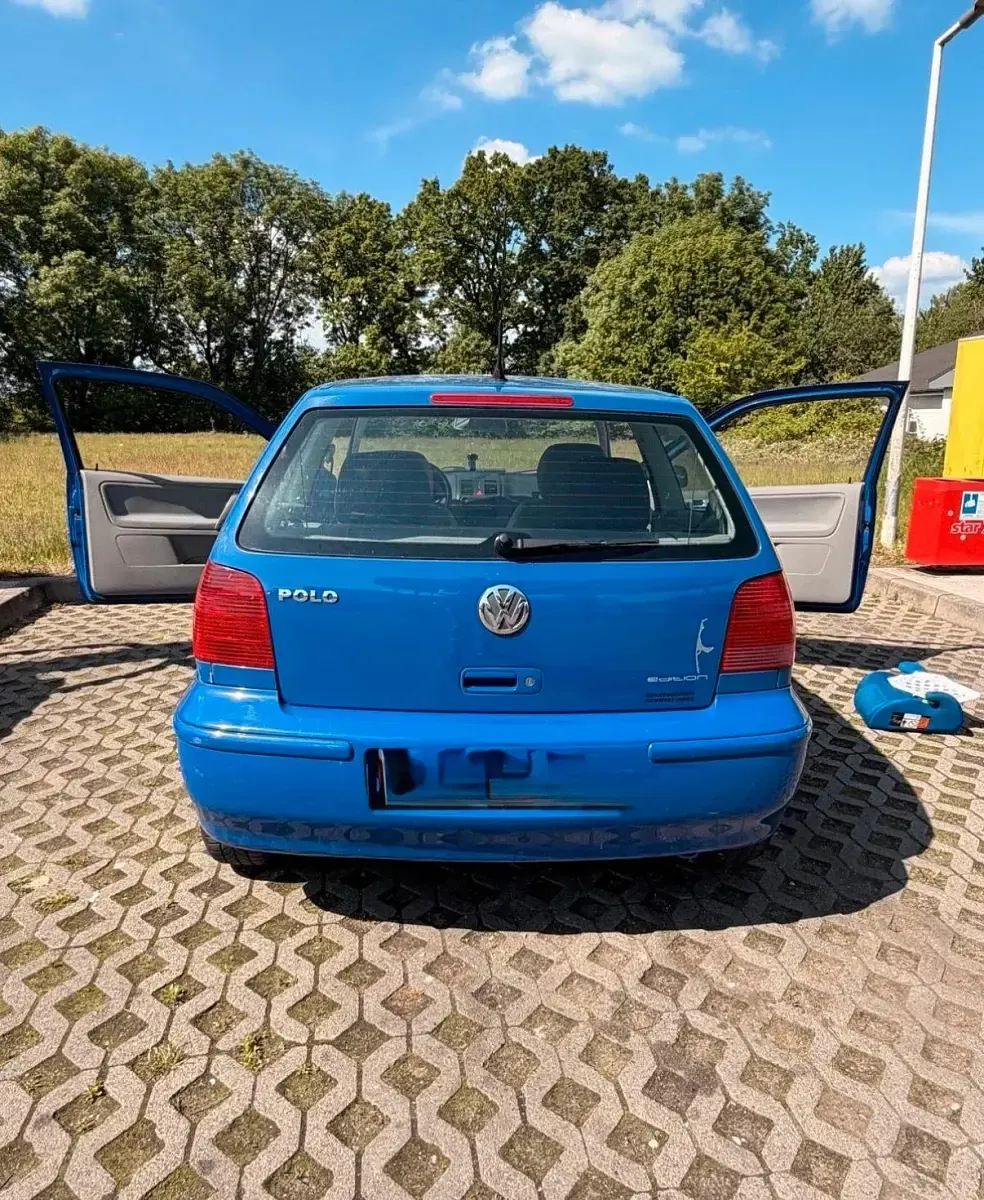 Gebraucht VW Polo 50 PS (36 kW) 2001 Blau Kleinwagen