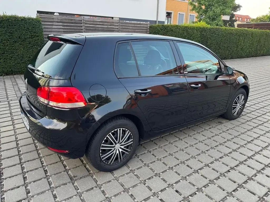 Gebraucht VW Golf VI Style 105 PS (77 kW) 2011 Schwarz Limousine