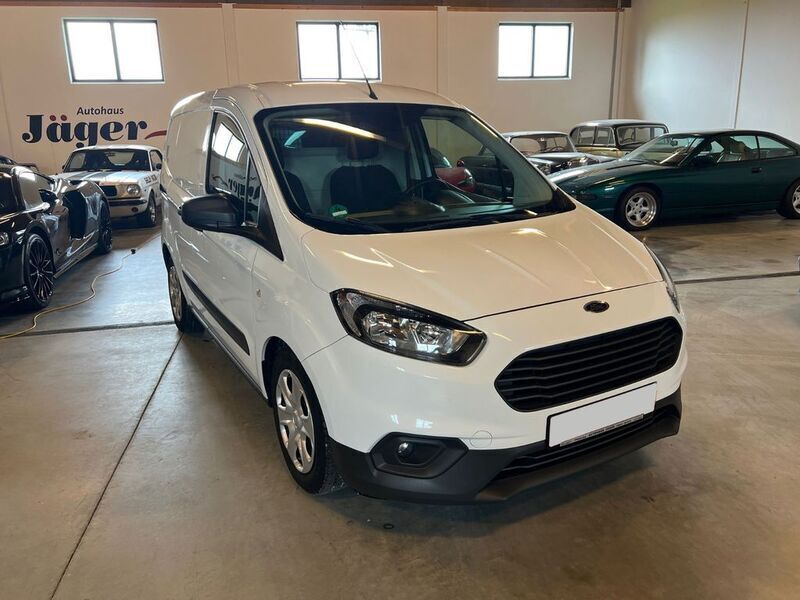 Weiß Gebraucht 2019 Ford Transit Trend Van / Kleinbus | 11.800 € (Guter Preis) - Bild 1/4