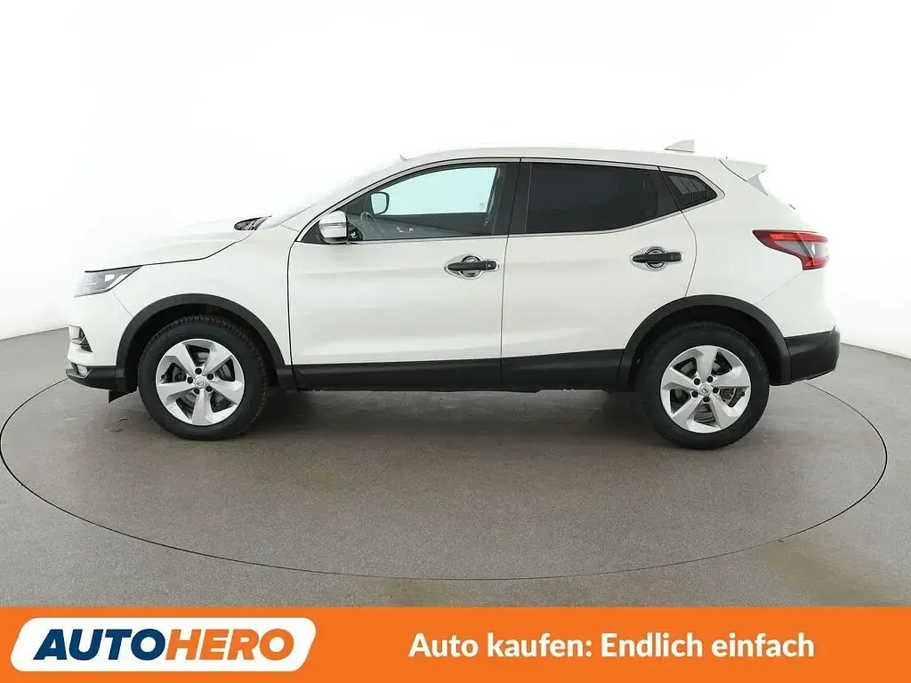 Gebraucht Nissan Qashqai Acenta 116 PS (85 kW) 2019 Weiß SUV