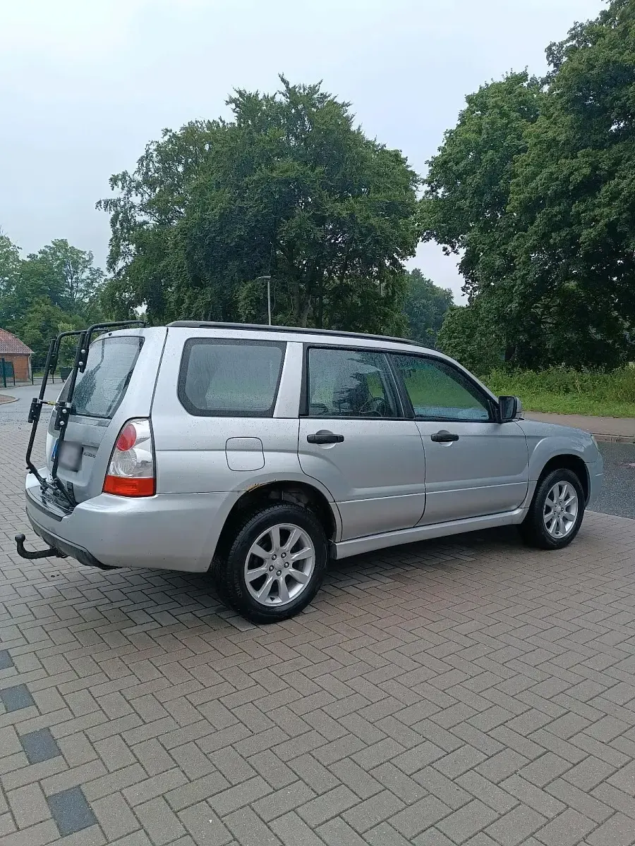 Gebraucht Subaru Forester 158 PS (116 kW) 2005 Grau SUV