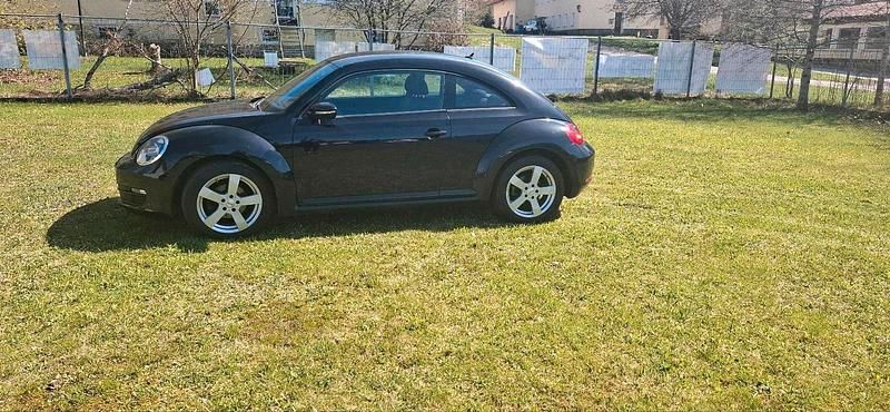 Gebraucht VW Beetle 105 PS (77 kW) 2011 Schwarz Kleinwagen